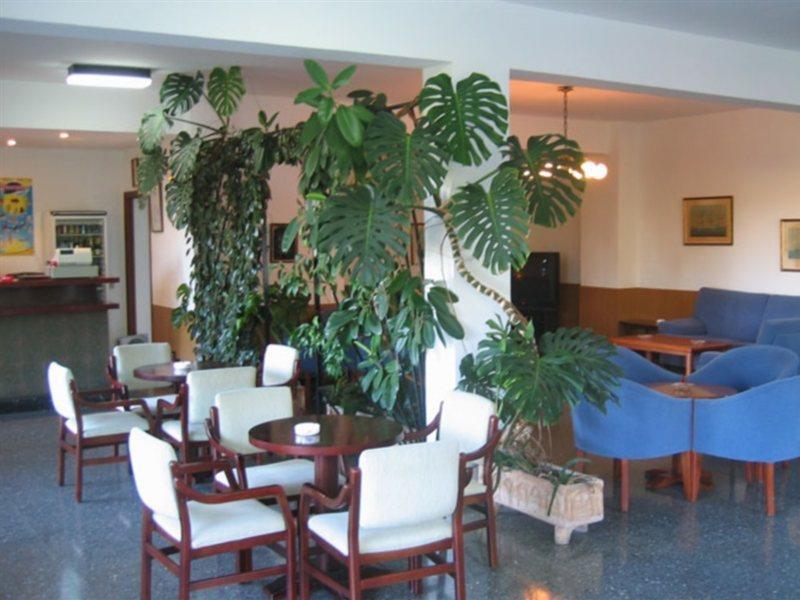 Hotel Condemar Santanyi Buitenkant foto